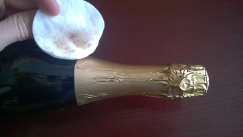 Dekorera bröllops champagne med egna händer
