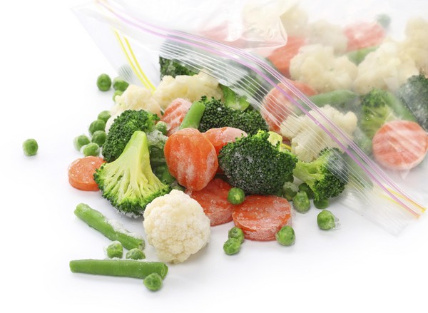 Rätter från frysta grönsaker: snabb, välsmakande, användbar!