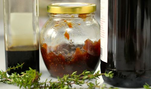 Hemlagat vin från jästgryta