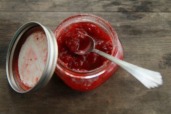 Röda vinbärssylt - recept för vintern