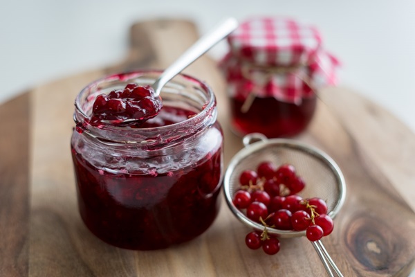 Röda vinbärssylt - recept för vintern