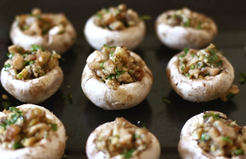 Foto av ett recept av fyllda svampar i ugnen