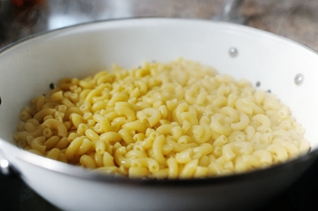 Italiensk kall macaroni sallad