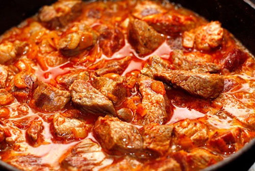 Beef goulash med potatis