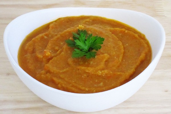Kaviar från zucchini - recept med majonnäs, peppar, genom köttkvarn, i en multivariat