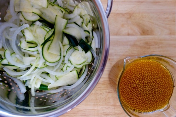 Kryddig courgetter på koreanska - det mest utsökta receptet på vintern