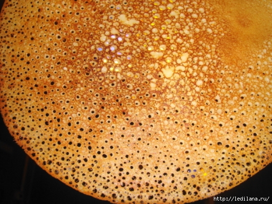 Hur man lagar pannkakor på yoghurt - de bästa recepten med ett foto