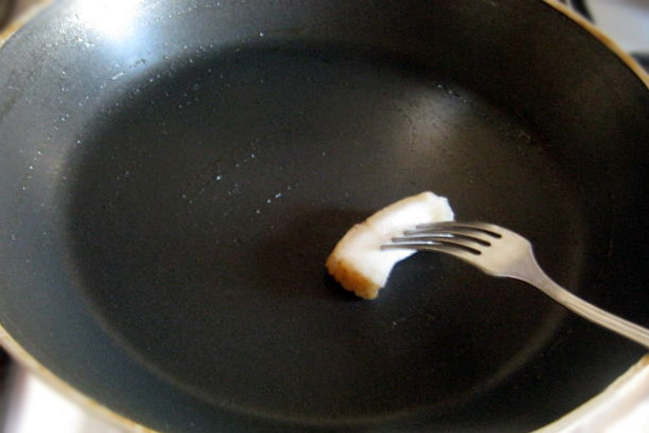 Hur man lagar pannkakor på yoghurt - de bästa recepten med ett foto