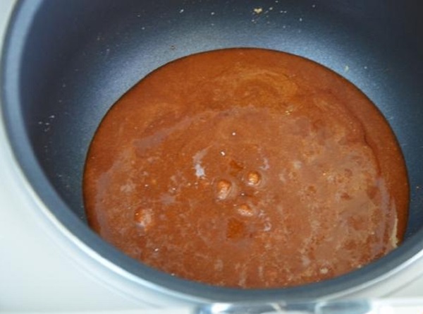 Gör karamell hemma