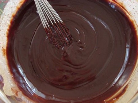 Hur man gör en grädde för capkake: vanilj, ost och grädde av kondenserad mjölk, ett recept med ett foto