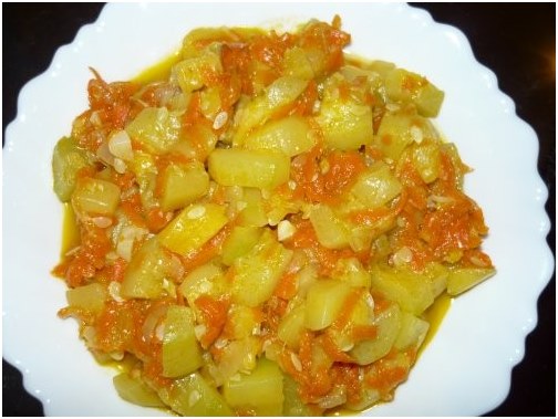 zucchini på en tallrik