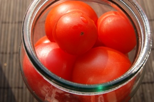 Enkelt recept på tomater i din egen juice