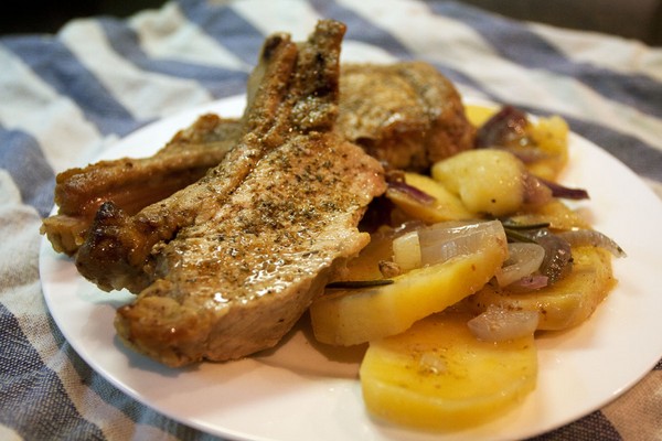 Potatis stewed med fläsk: bästa bästa recept