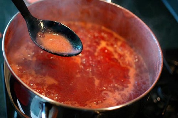 Läcker tjock jordgubbssylt, recept för vintern