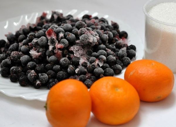 Komposit från chokeberry ashberry