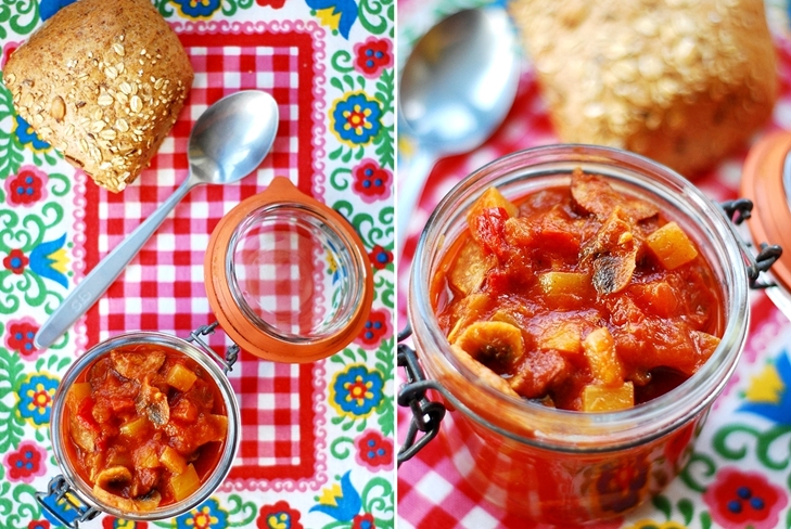 Lecho av bulgarsk peppar med tomatpasta för vinter - fotoprecept