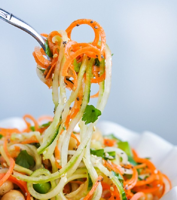 Gurkor på koreanska för vintern - recept med morötter, kött, utan sterilisering. Sallad av gurkor på koreanska för vintern med snabb matlagning