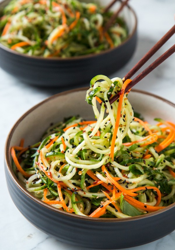 Gurkor på koreanska för vintern - recept med morötter, kött, utan sterilisering. Sallad av gurkor på koreanska för vintern med snabb matlagning