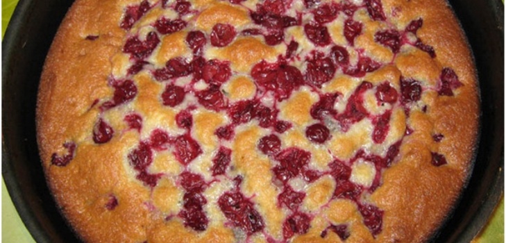 paj med körsbär