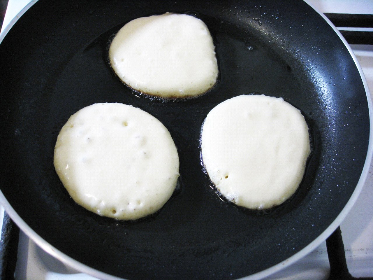 pannkakor i en stekpanna