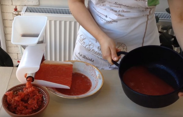 Tomater i sin egen juice för vintern, recept med foton