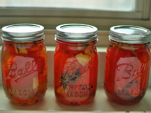 Tomater i sin egen juice för vintern, recept med foton Tomater i sin egen juice för vintern, recept med foton