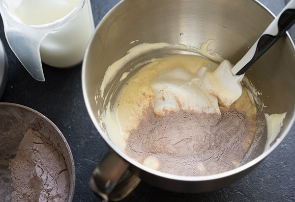 Paradise njutning: ett recept på en god efterrätt Tre mjölk