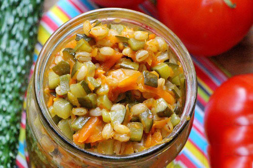 Recept för pickle med syltad gurkor för vintern
