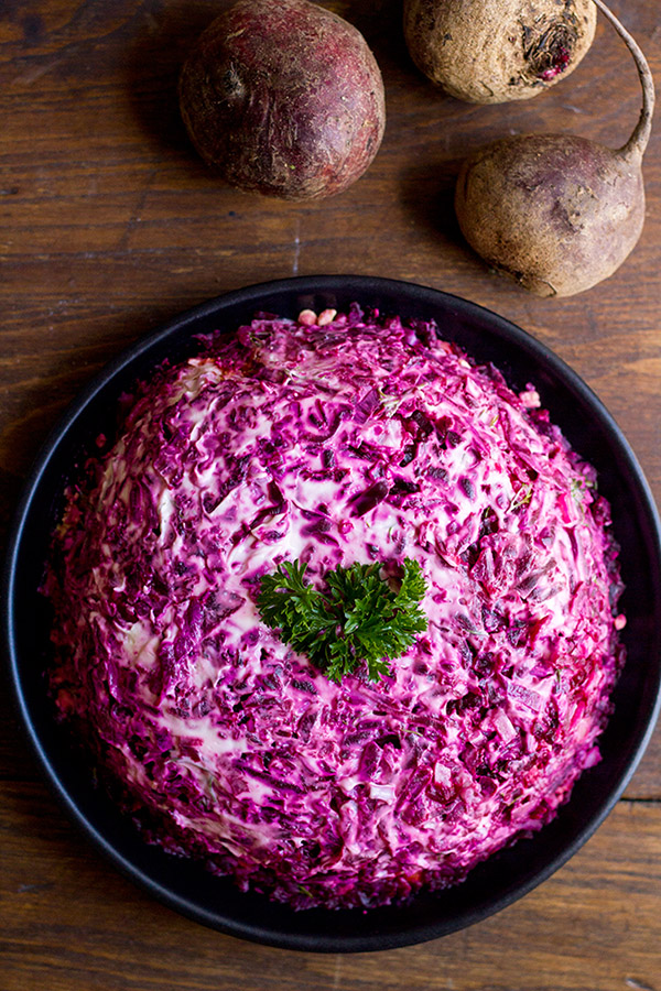 Recept på sill under pälsen för nytt år hemma - klassisk, rulla, med äpple steg för steg
