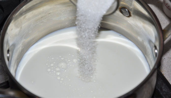 Recept för kondenserad mjölk