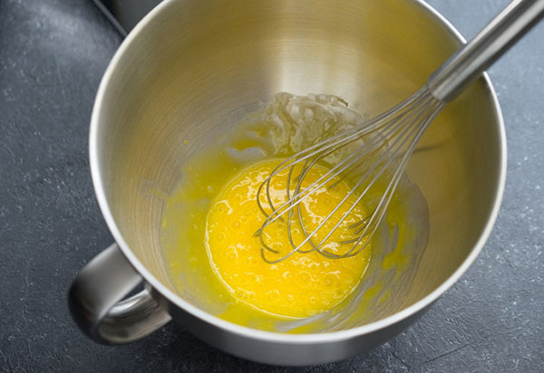 Recept på en utsökt hemlagad glass med karamell