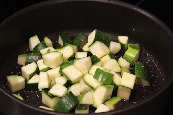 Tasty stewed zucchini - recept