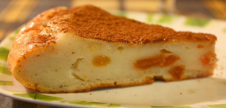 Ett gott recept på en ostkaka i en multivarkett är en utmärkt efterrätt för hela familjen.