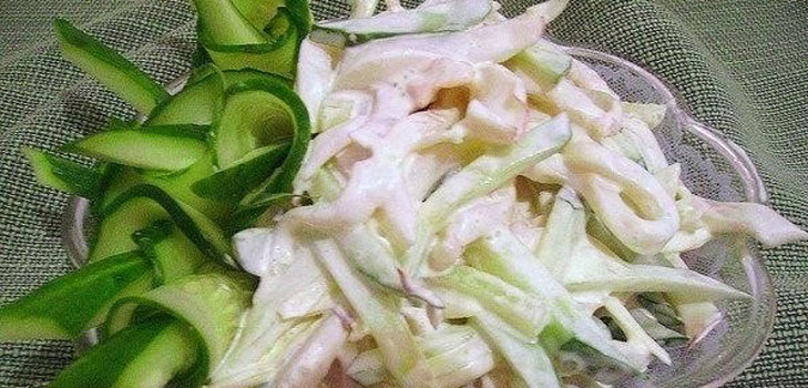 Lenten bord dekoration - bläckfisk sallad