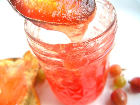 Jam från krusbär