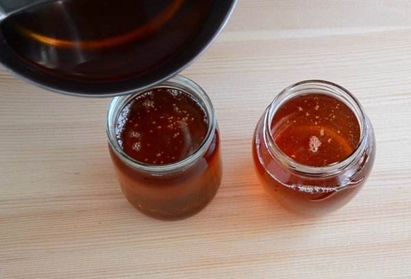 Jam och honung från maskrosor med citronsyra och utan syra