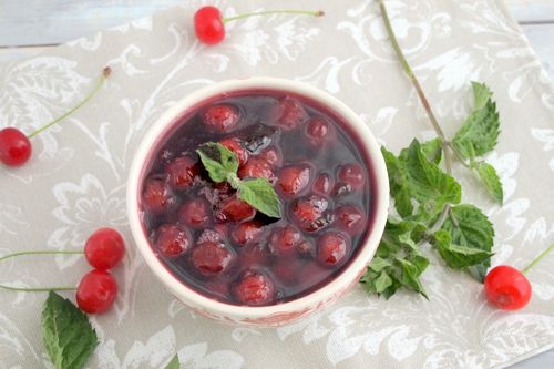 Cherry confiture för vintern, recept. Hur man lagar en körsbärsylt i en multivark, steg för steg instruktioner