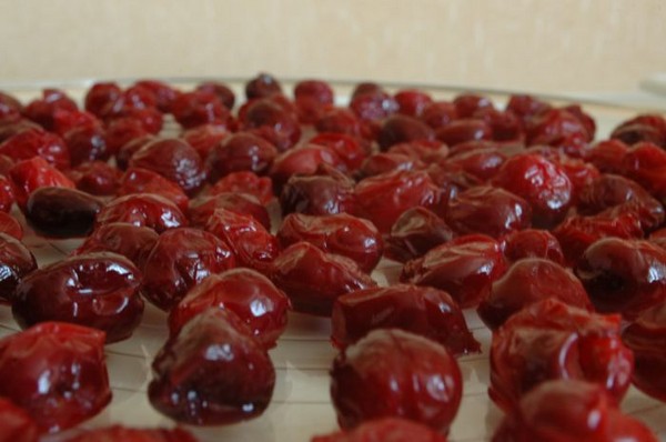 Körsbär för vintern - recept - sylt med frön och pitted, Fem minuters, sylt, gelé utan gelatin, körsbärskompot Körsbär för vintern - recept - sylt med frön och pitted, Fem minuters, sylt, gelé utan gelatin, körsbärskompot