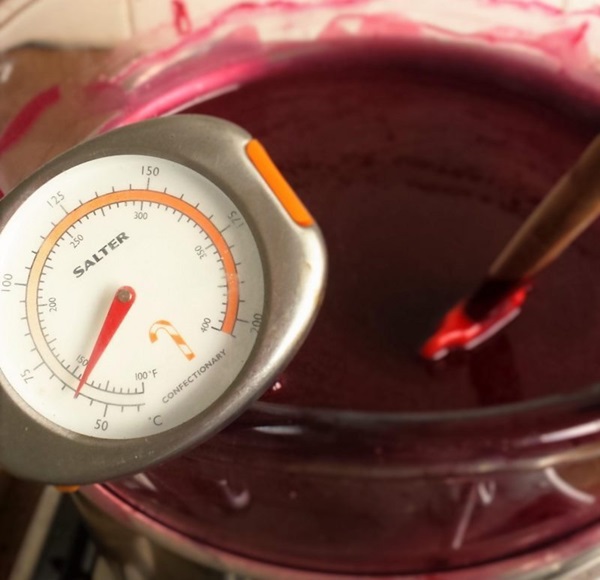 Läckra gelé från svartbär - recept
