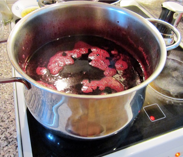 Läckra gelé från svartbär - recept