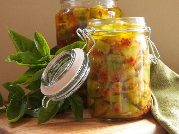 Gröna tomater, recept för vintern. Hur man lagar gröna tomater - syltad, syltad, koreansk