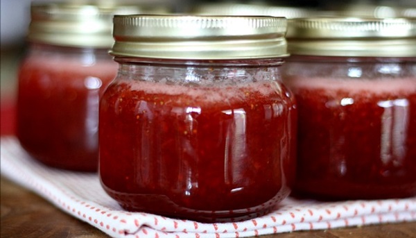 Gelé från jordgubbar till vintern, recept
