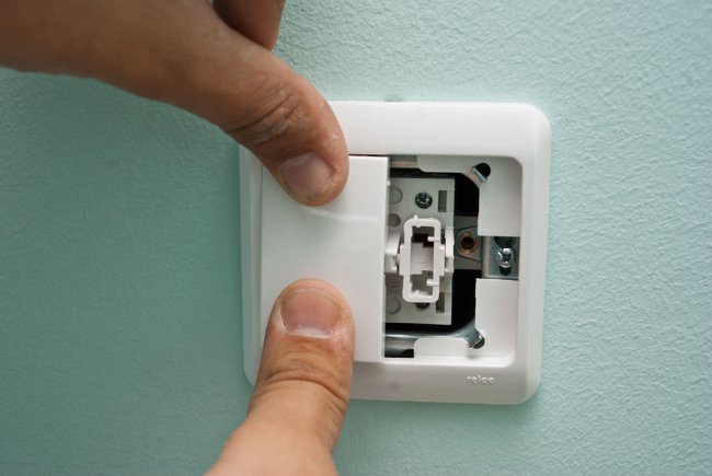 Hur man installerar omkopplaren