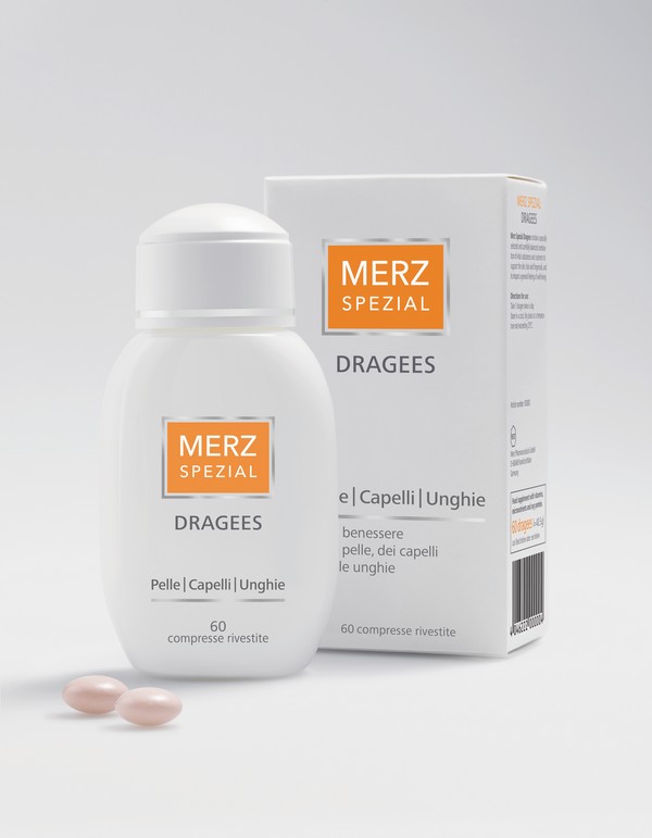 Vitaminer för hår och nageltillväxt